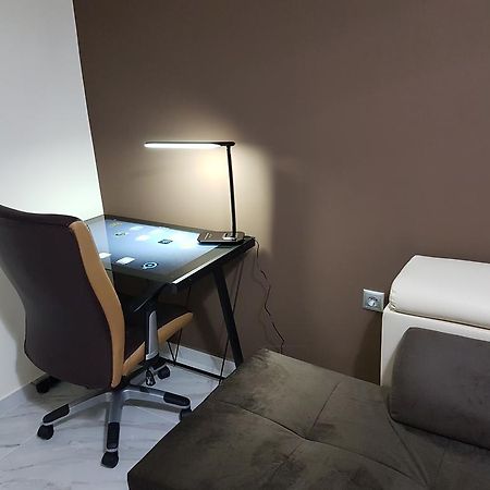 Route 77 Apartment เทสซาโลนิกิ ภายนอก รูปภาพ