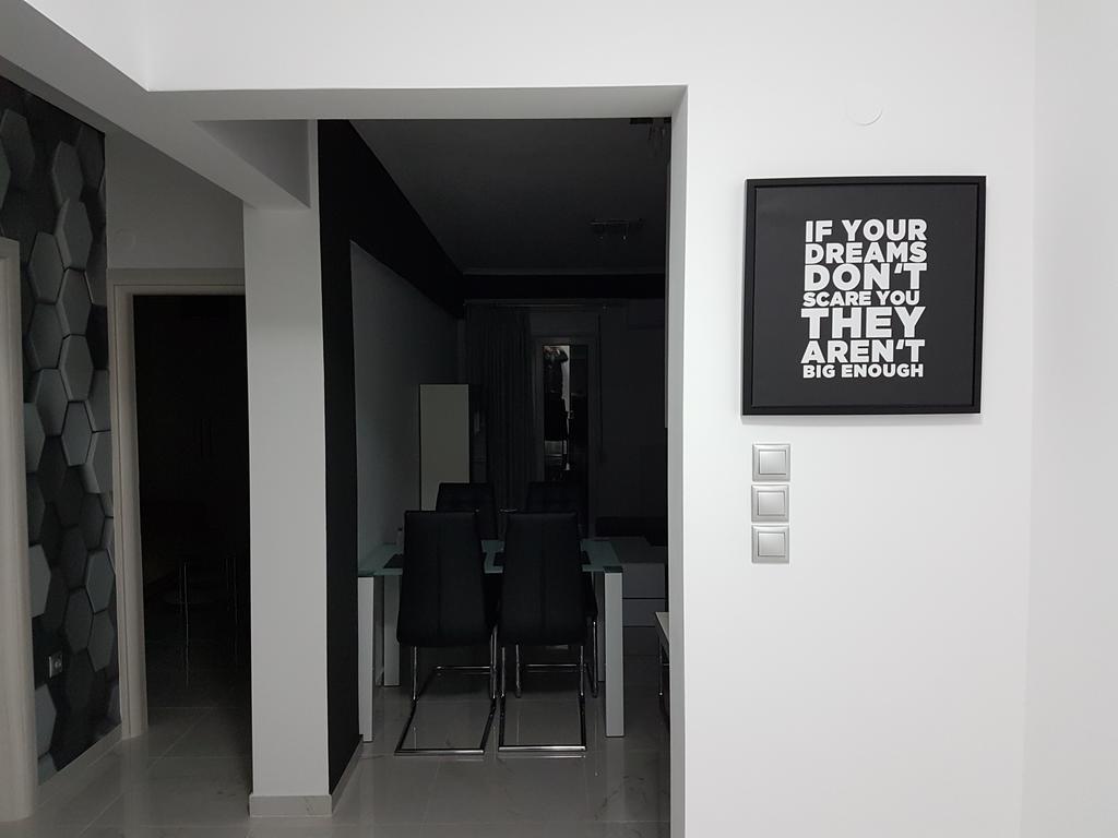 Route 77 Apartment เทสซาโลนิกิ ภายนอก รูปภาพ
