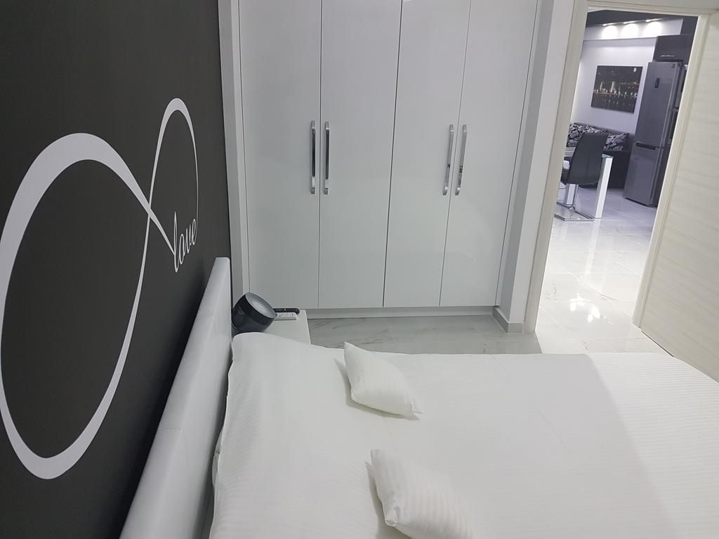 Route 77 Apartment เทสซาโลนิกิ ภายนอก รูปภาพ