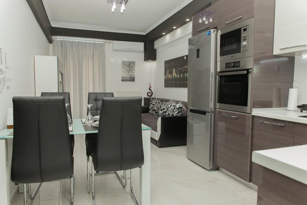 Route 77 Apartment เทสซาโลนิกิ ภายนอก รูปภาพ