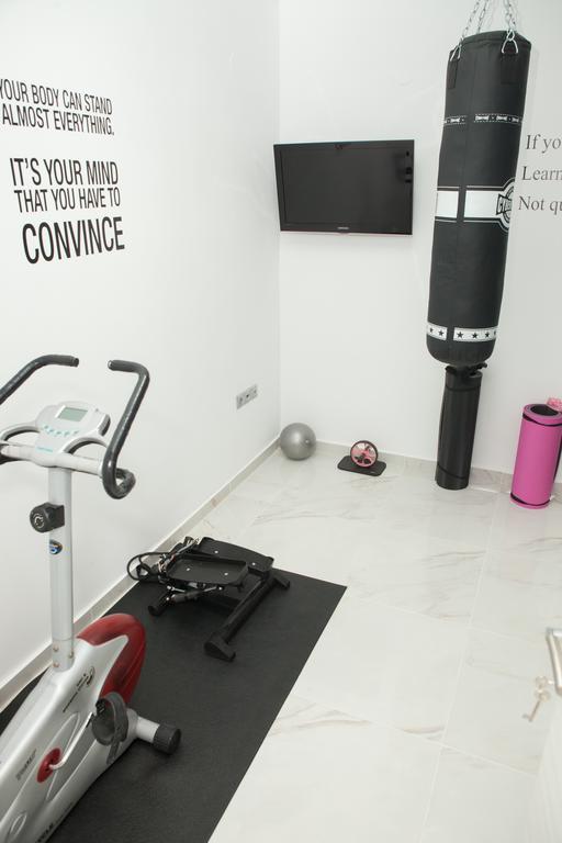 Route 77 Apartment เทสซาโลนิกิ ภายนอก รูปภาพ